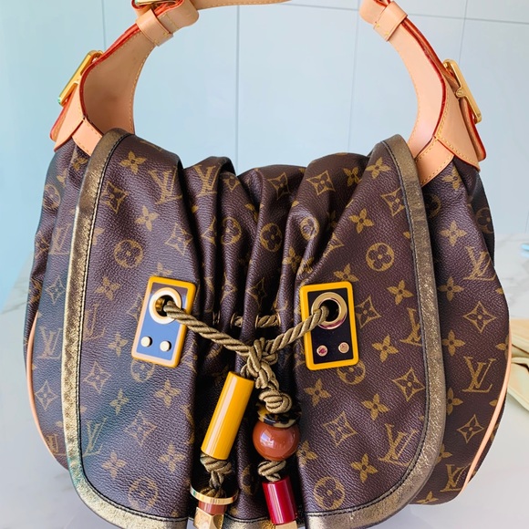 Louis Vuitton Handbags - RARE Louis Vuitton Kalahari Shoulder Bag